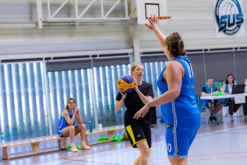 basket_henon_2024_10-118